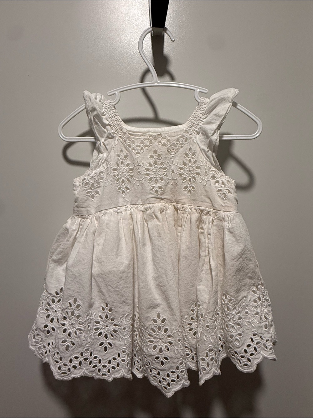 2/$15🥳 Baby Gap Girls' White Eyelet Cotton Dress